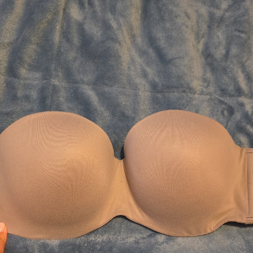 Victoria's Secret Gray Seamless T-Shirt Bra